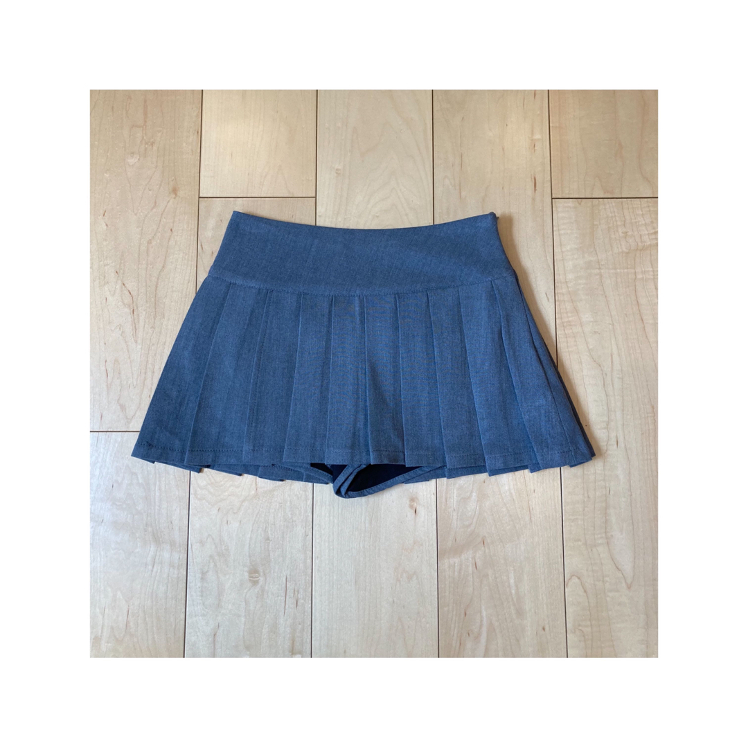 Healthcaress pleats mini skirt