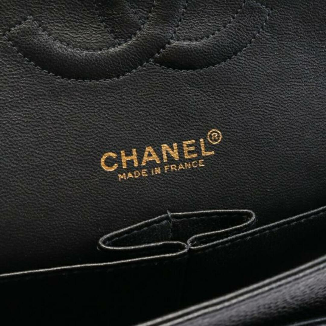 CHANEL(シャネル)のマトラッセ Wフラップ Wチェーンショルダーバッグ キャビアスキン ブラック ゴールド金具 レディースのバッグ(ショルダーバッグ)の商品写真