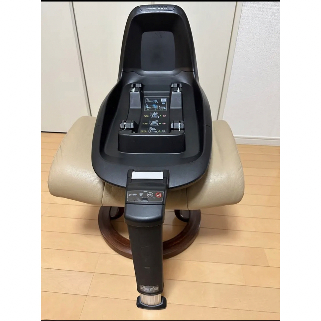 マキシコシ  2wayfix ベース isofix