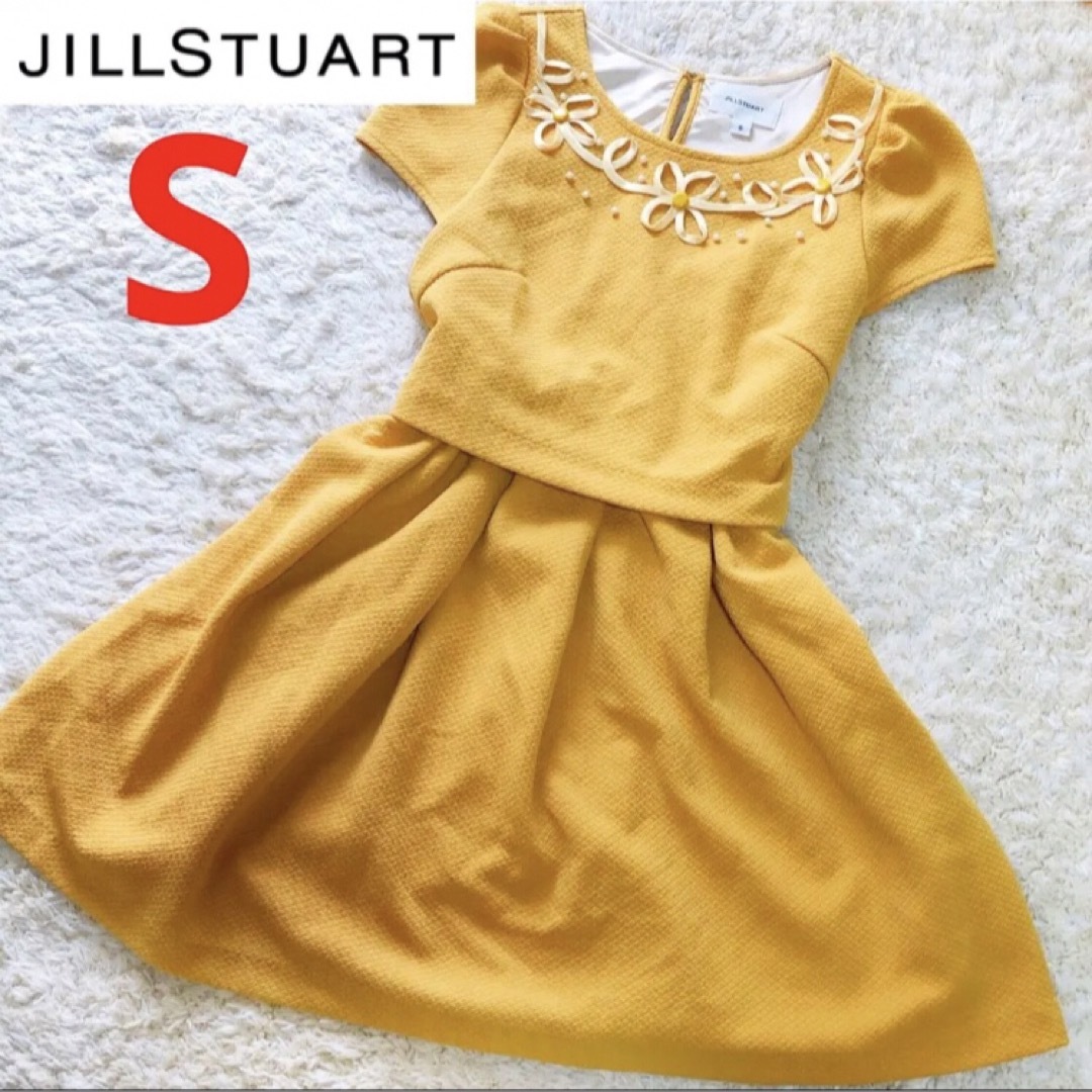 JILLSTUART(ジルスチュアート)のジルスチュアート　秋　ワンピース　リボン　パール　イエロー　美品 レディースのワンピース(ミニワンピース)の商品写真