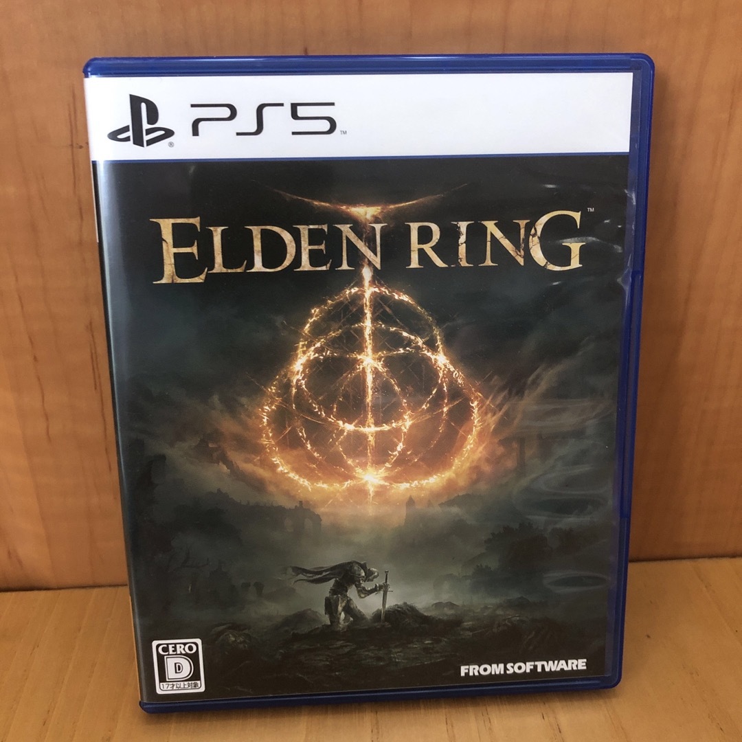 PlayStation(プレイステーション)のELDEN RING PS5 エンタメ/ホビーのゲームソフト/ゲーム機本体(家庭用ゲームソフト)の商品写真