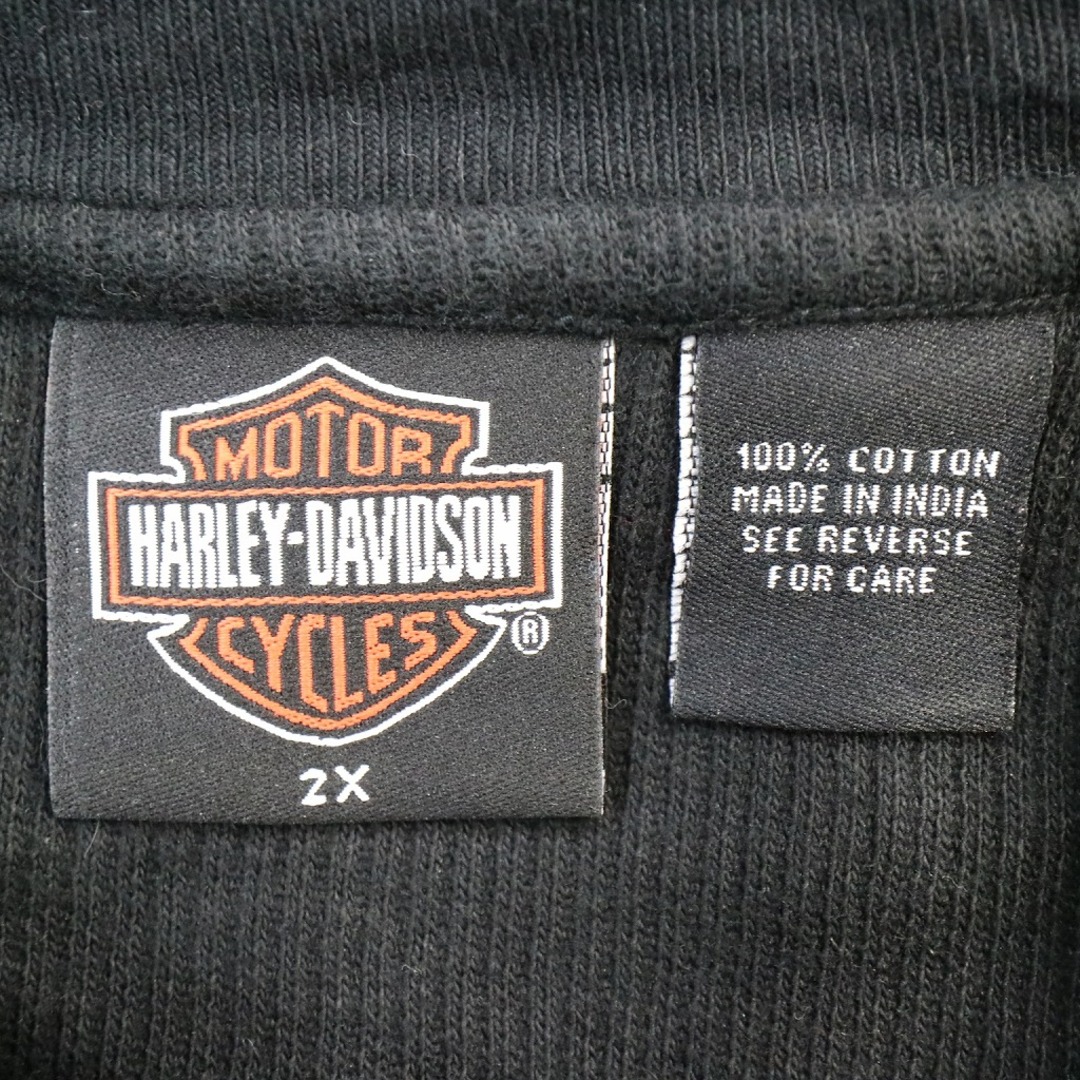 Harley Davidson(ハーレーダビッドソン)のHARLEY DAVIDSON ハーレーダビッドソン ワンポイントロゴ リブ 長袖Ｔシャツ 大きいサイズ ブラック (メンズ 2XL) 中古 古着 O2920 メンズのトップス(Tシャツ/カットソー(七分/長袖))の商品写真