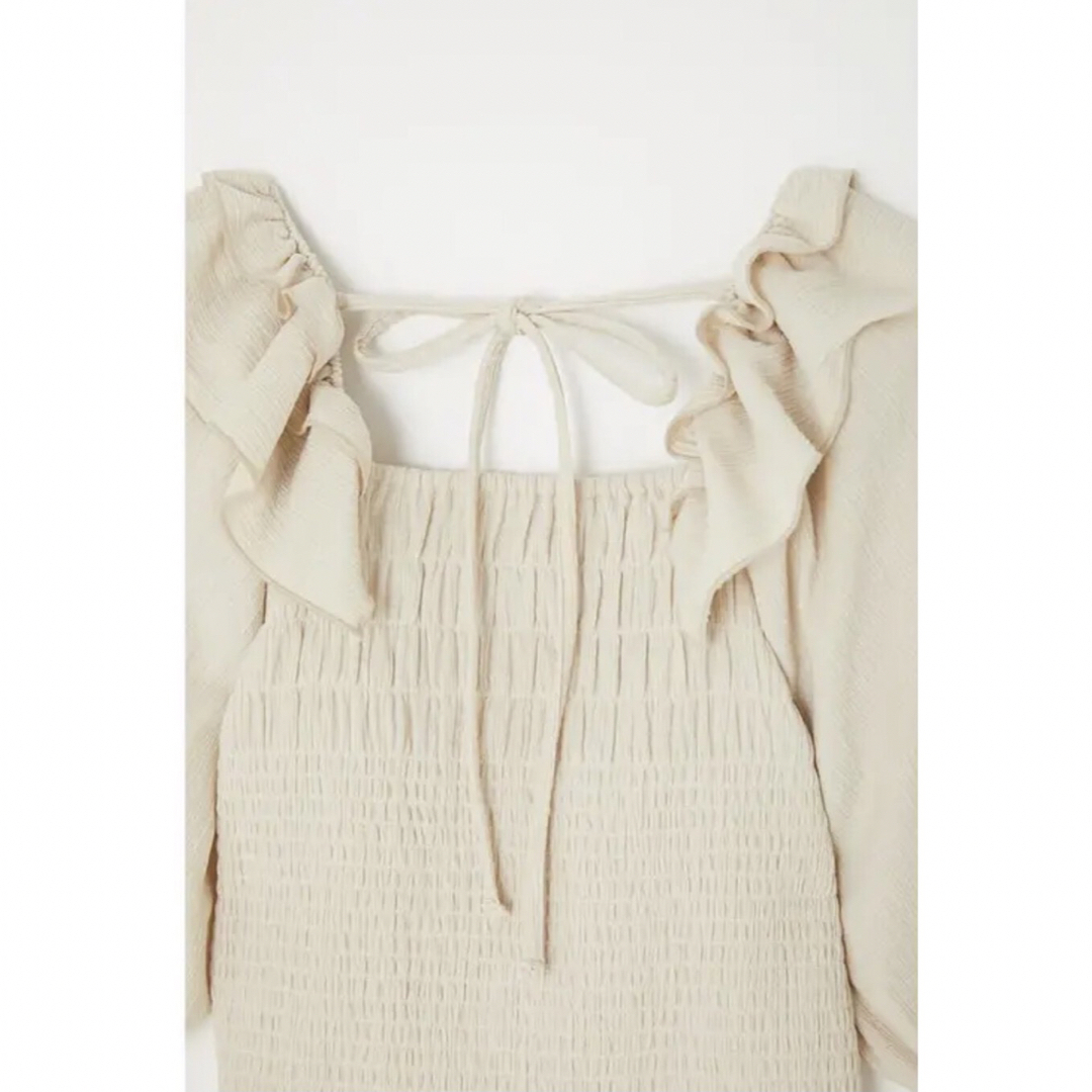 moussy(マウジー)のMOUSSY SHIRRING RUFFLE CUT トップス Fサイズ レディースのトップス(カットソー(半袖/袖なし))の商品写真