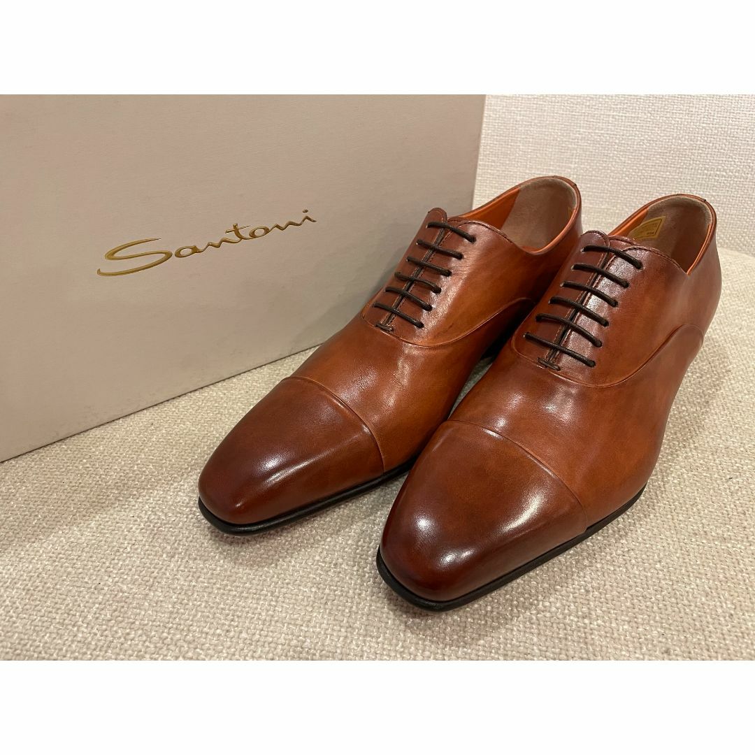 Santoni(サントーニ)の新品 Santoni サントーニ ブラウン レザー シューズ 6 付属品完備 メンズの靴/シューズ(ドレス/ビジネス)の商品写真