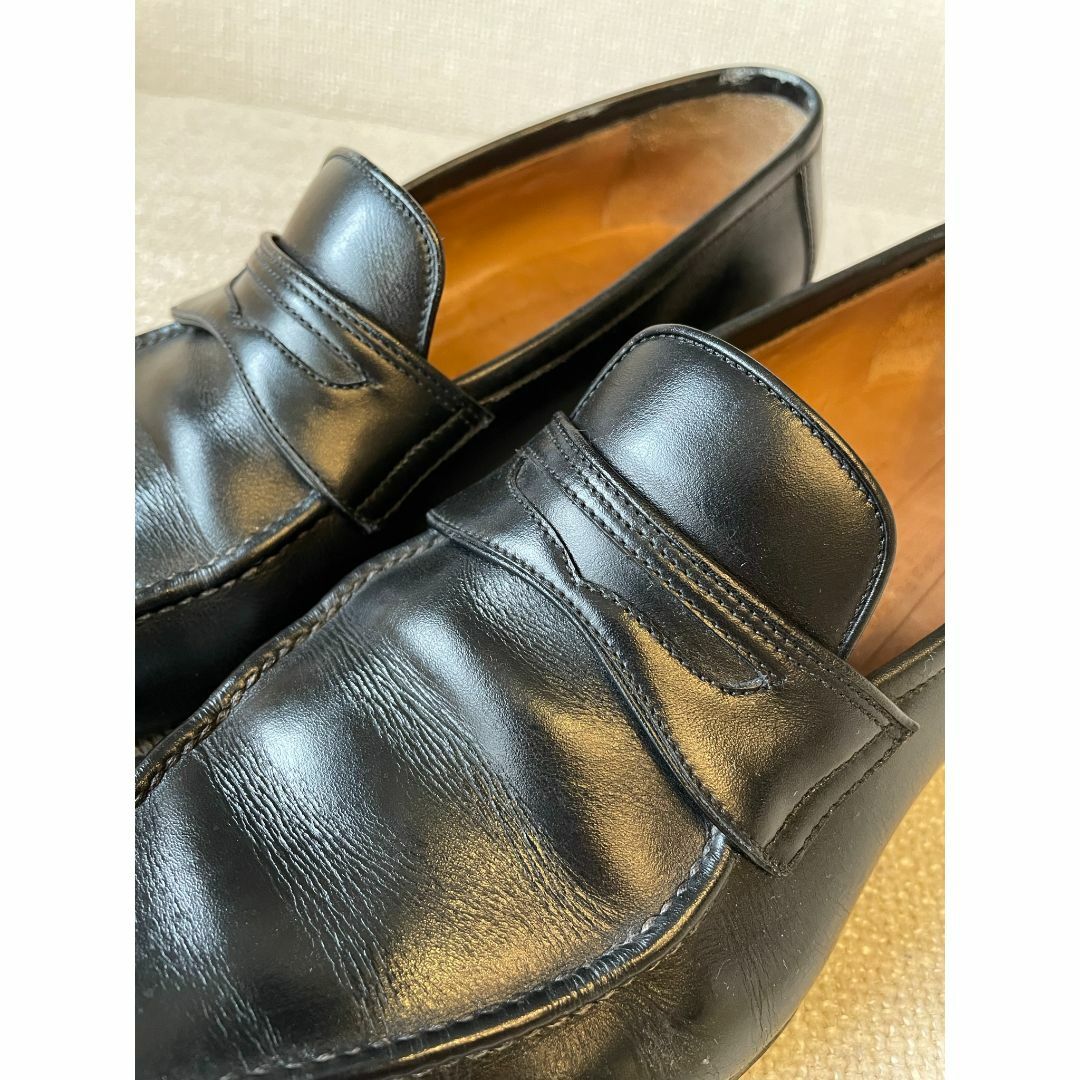 TOMORROWLAND(トゥモローランド)のヒデタカフカヤ トゥモローランド コインローファー 39 イルミーチョ ブラック メンズの靴/シューズ(スリッポン/モカシン)の商品写真