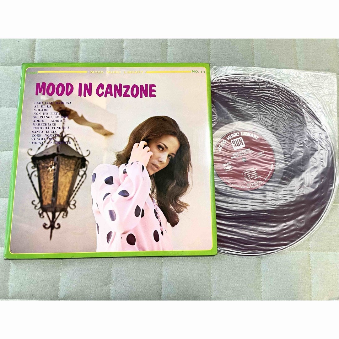 Victor(ビクター)の【洋楽レコード】 MOOD IN CANZONE ムード・イン・カンツォーネ エンタメ/ホビーのCD(ポップス/ロック(洋楽))の商品写真