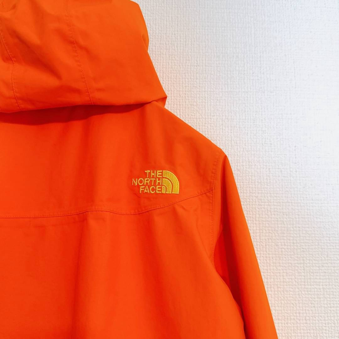 THE NORTH FACE(ザノースフェイス)のノースフェイス マウンテンパーカー ナイロンジャケット150  キッズ キッズ/ベビー/マタニティのキッズ服男の子用(90cm~)(ジャケット/上着)の商品写真