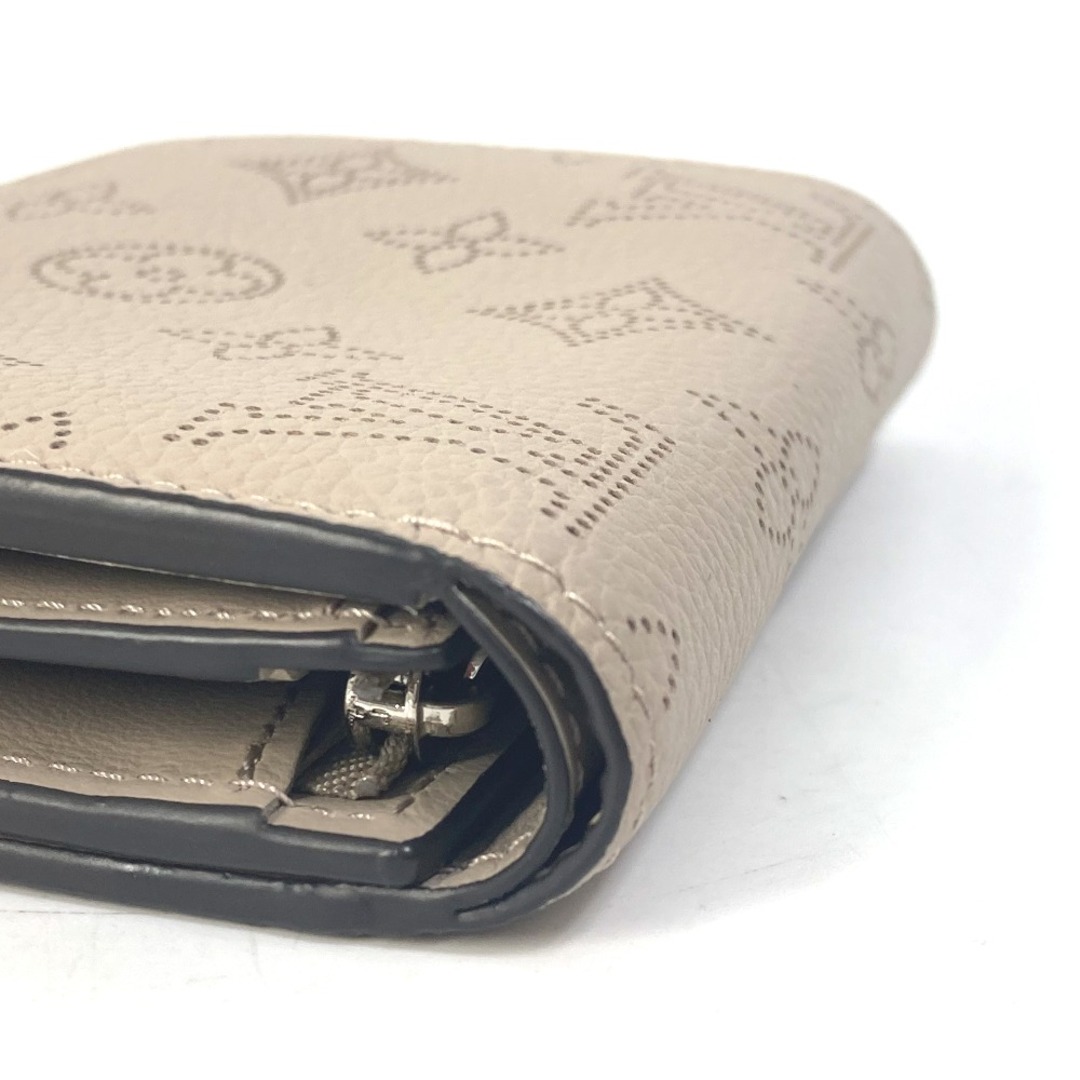 ルイヴィトン LOUIS VUITTON 二つ折り財布 マヒナ ポルトフォイユ