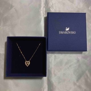 スワロフスキー(SWAROVSKI)のスワロフスキー ダンシングハートネックレス ゴールド SWAROVSKI ハート(ネックレス)