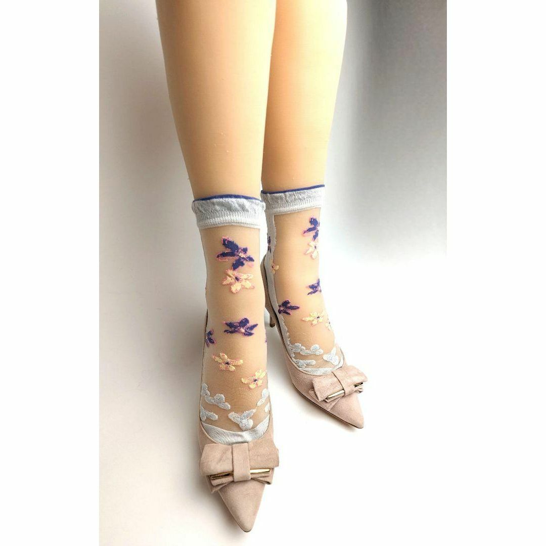 新品そっくりさん⭐フェラガモFerragamo スエードパンプス5.5C 新品そっくりさん⭐フェラガモFerragamo スエードパンプス5.5C