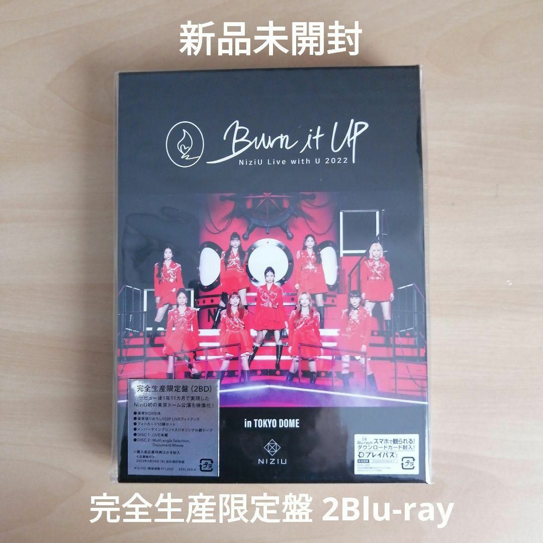 新品★NiziU 2022 Burn it Up 完全生産限定盤 Blu-ray エンタメ/ホビーのDVD/ブルーレイ(ミュージック)の商品写真