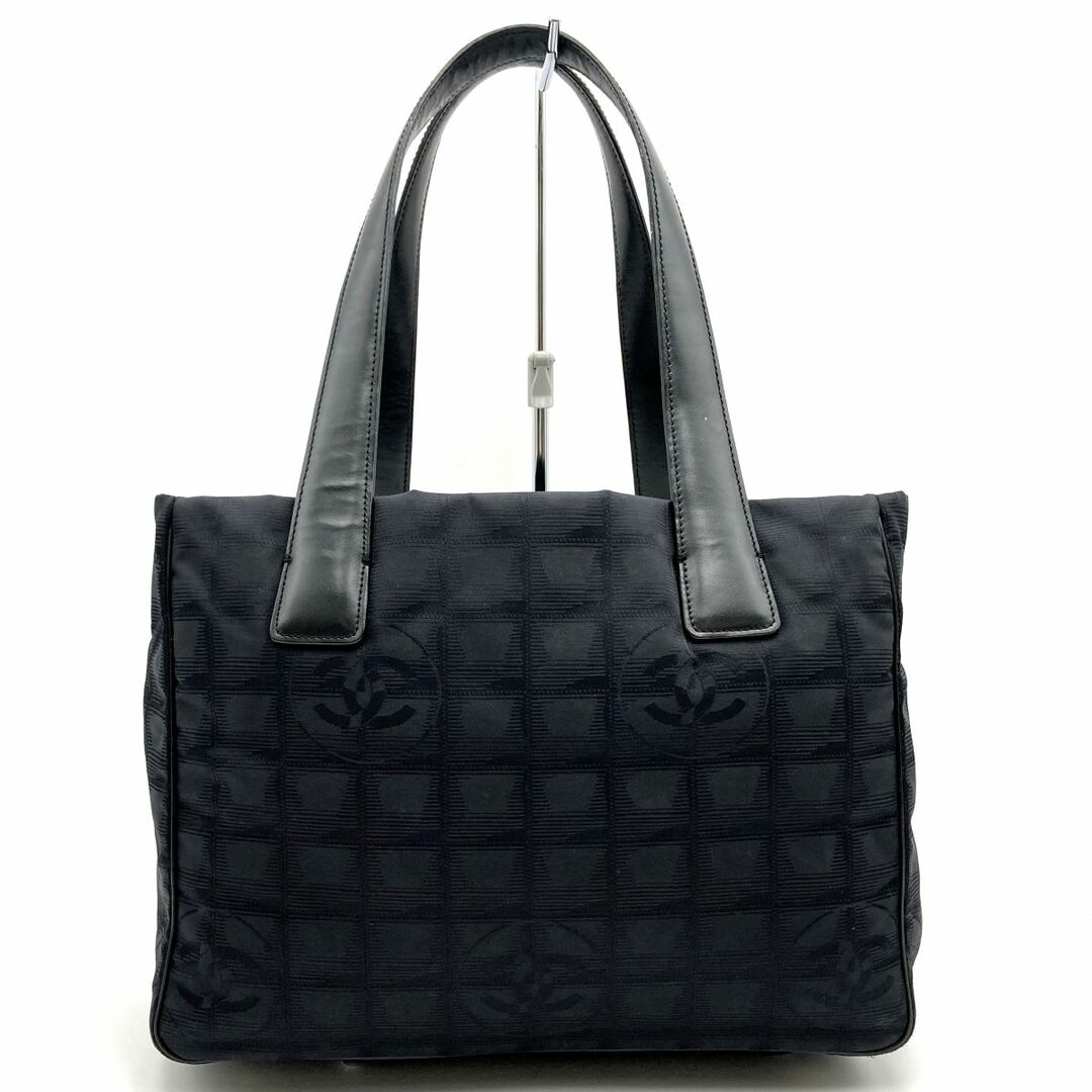 シャネル CHANEL トートバッグ ニュートラベルライントートMM ナイロン シャネル CHANEL トートバッグ ニュートラベルライントートMM ナイロン