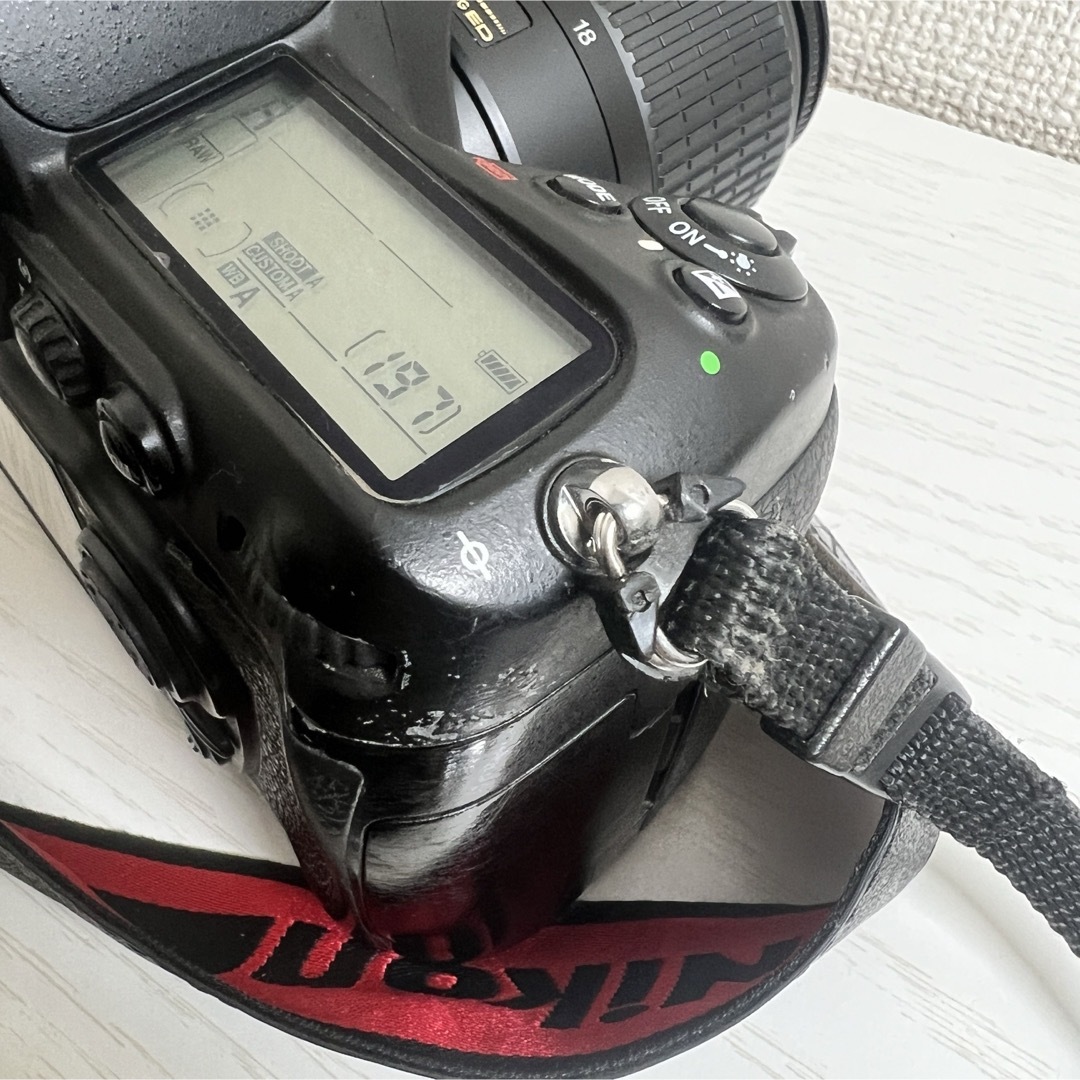 Nikon D300 ボディー AF-S 18-55 DX レンズ付き 2