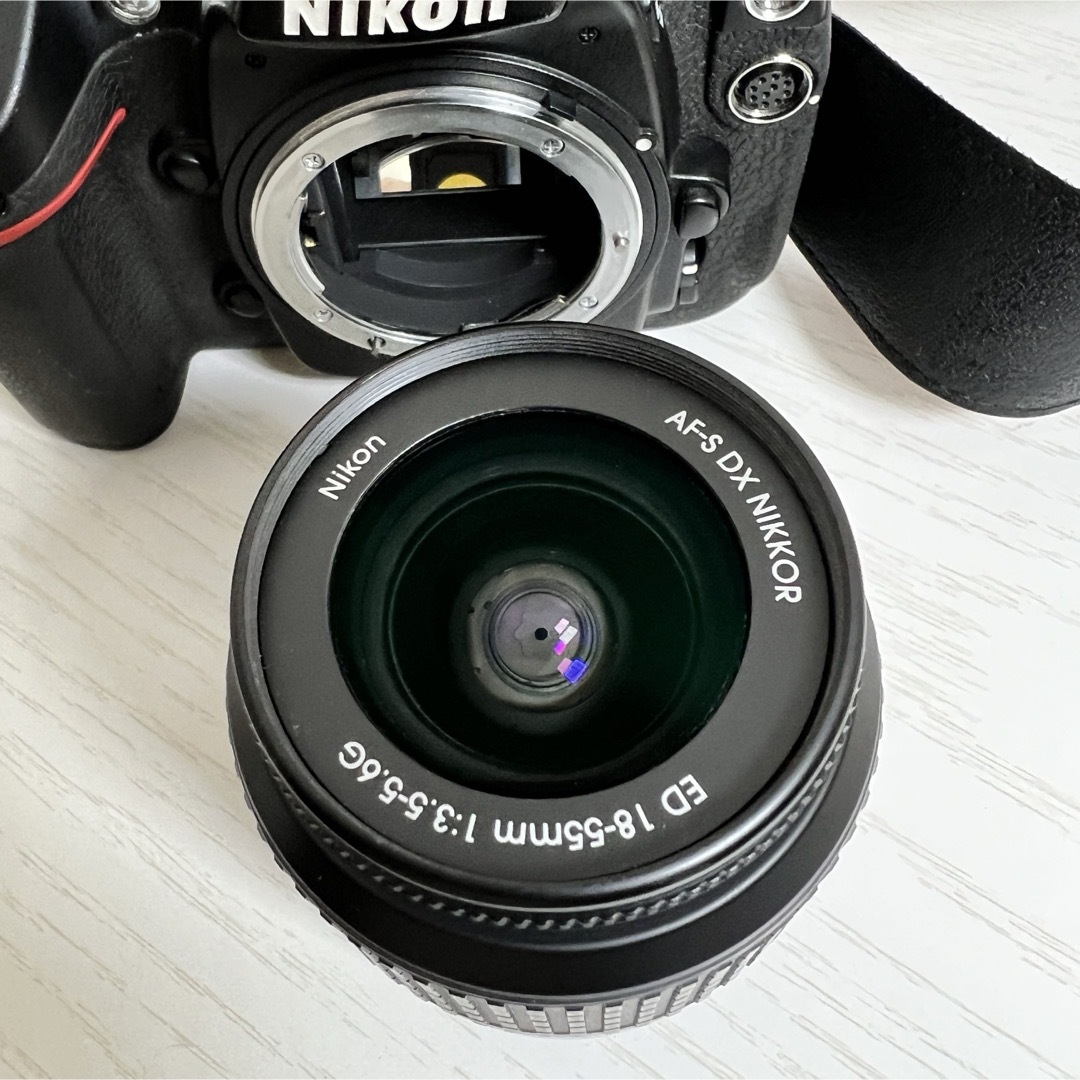 ニコンD300 AF nikkor 18-55mm 3.5-5.6G レンズ付