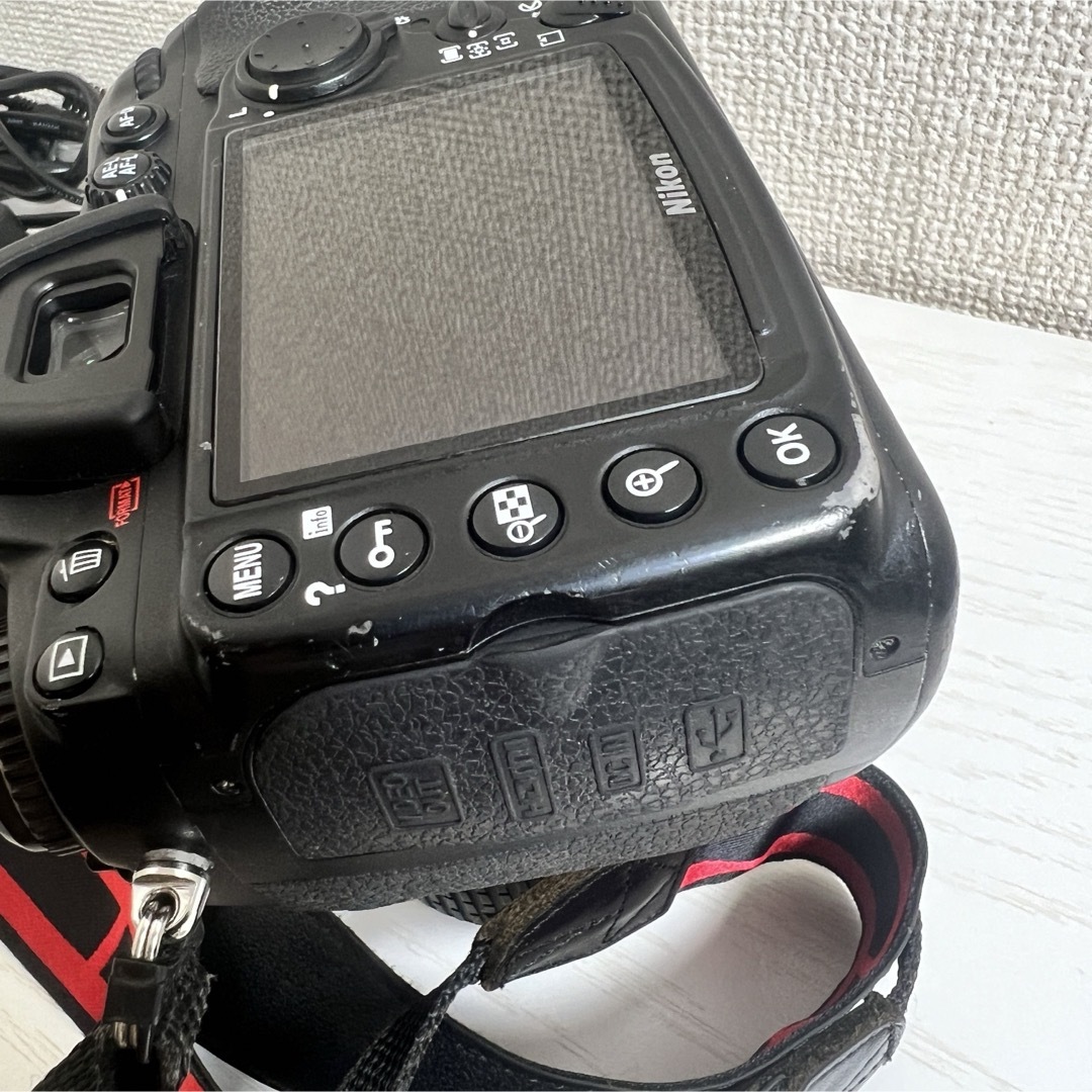 Nikon D300 ボディー AF-S 18-55 DX レンズ付き 5