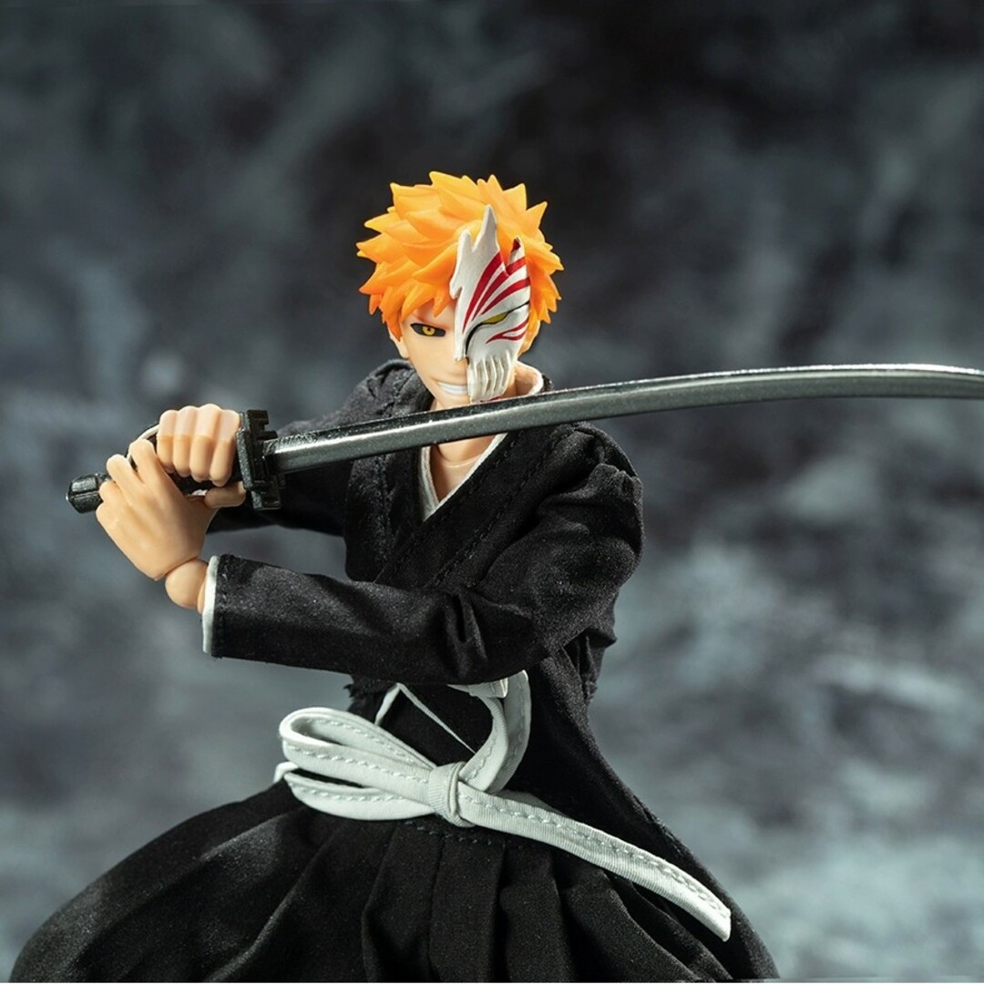 BLEACH　ブリーチ　海外限定　可動　白一護　フィギュア