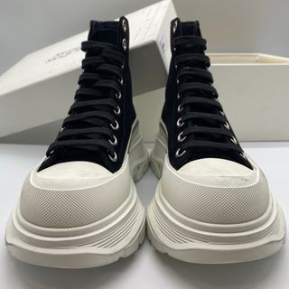 アレキサンダーマックイーン(Alexander McQueen)の【新品】 Alexander McQueen Tread Slick スニーカー(スニーカー)