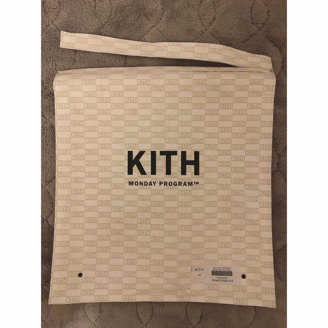 KITH(キス)の★新品未使用★Kith/NFL /Tシャツ/ヴィンテージ/ペイトリオッツ メンズのトップス(Tシャツ/カットソー(半袖/袖なし))の商品写真