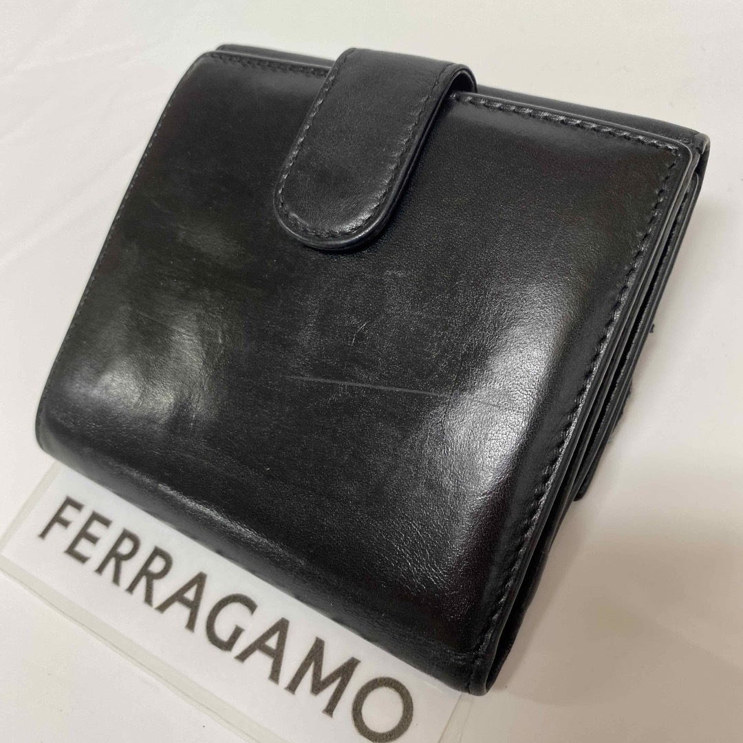 【美品】 Ferragamo フェラガモ 三つ折り財布 ブラック 黒