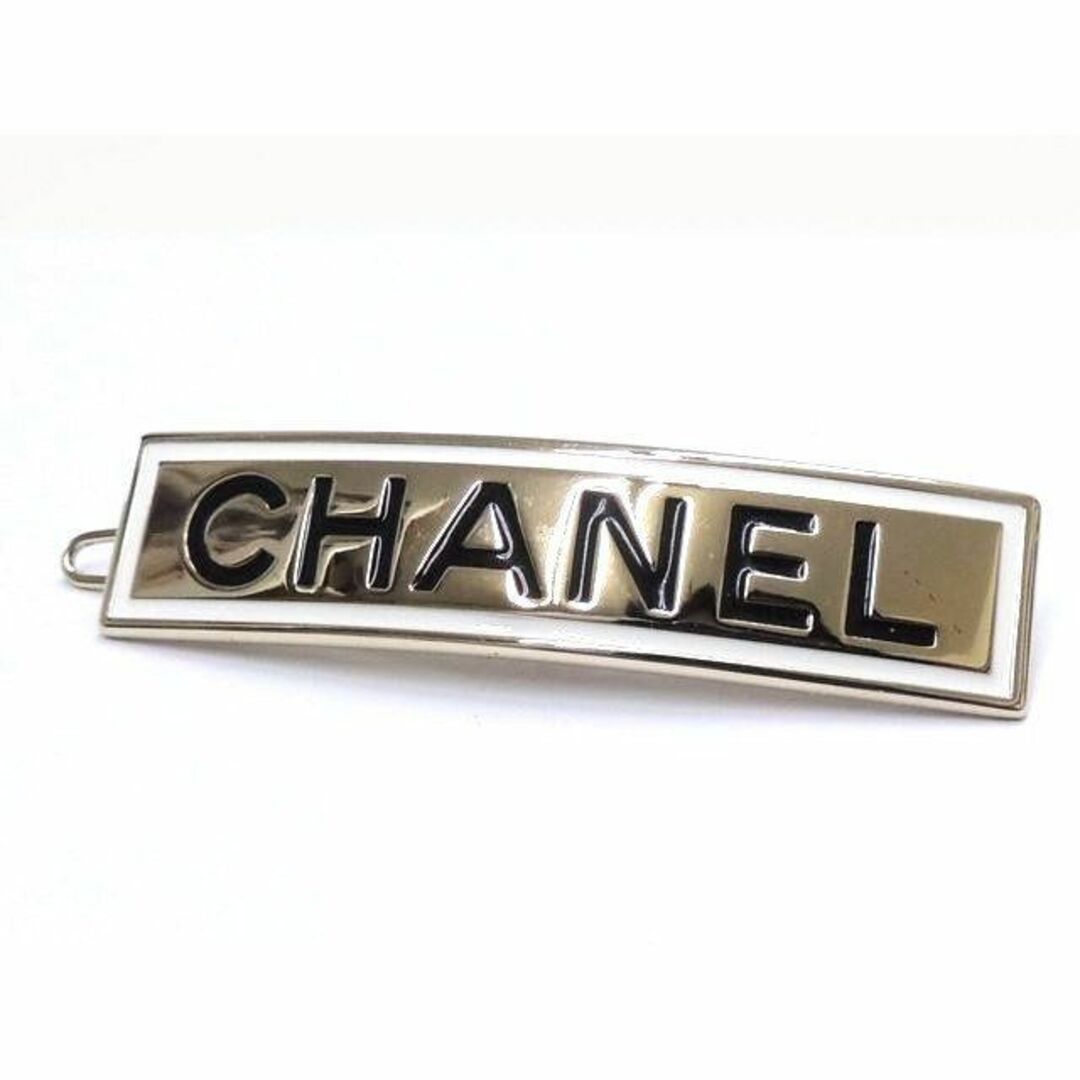 美品 シャネル CHANEL バレッタ AB6728 ■ B21B ロゴ メタル | フリマアプリ ラクマ