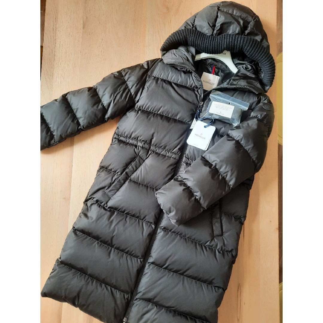 最終価格‼️MONCLER【未使用】ブラック 12A(152cm)ライトダウン