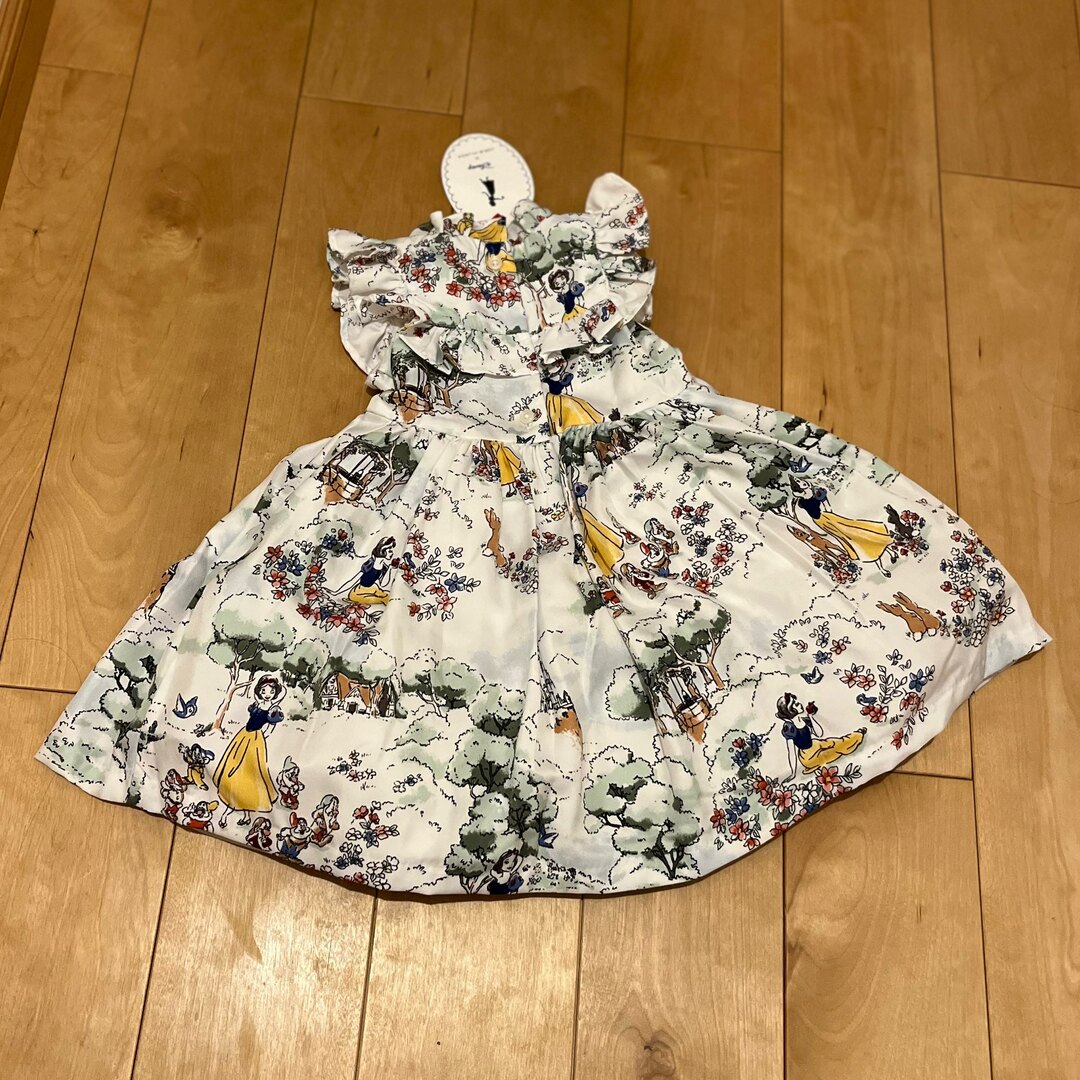 Disney(ディズニー)のdisney白雪姫ドレス（新品）80cm キッズ/ベビー/マタニティのベビー服(~85cm)(ワンピース)の商品写真