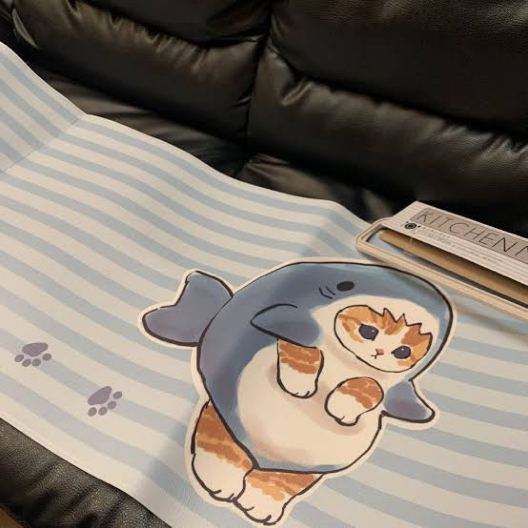 モフサンド　キッチンマット　サメにゃん　しまむら　ぢゅの　　45×120cm　猫