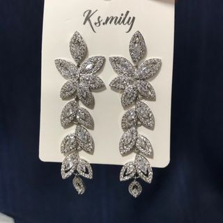 ピアス(ピアス)