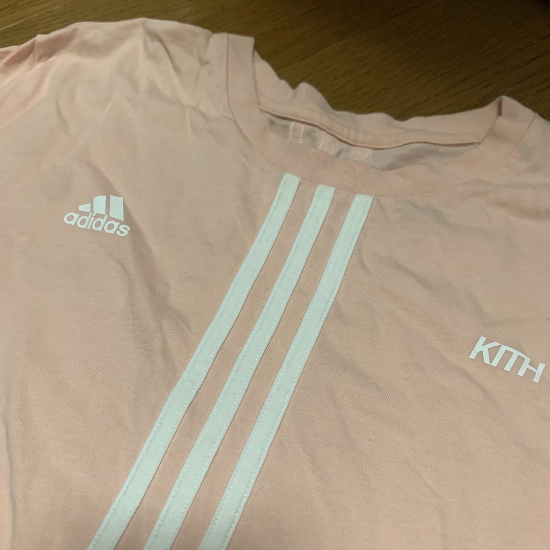 adidas(アディダス)のadidas kith シャツ ピンク キス キース メンズのトップス(Tシャツ/カットソー(半袖/袖なし))の商品写真