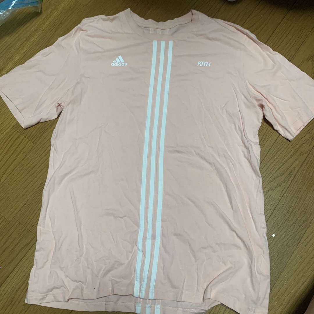 adidas(アディダス)のadidas kith シャツ ピンク キス キース メンズのトップス(Tシャツ/カットソー(半袖/袖なし))の商品写真