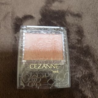 セザンヌケショウヒン(CEZANNE（セザンヌ化粧品）)のセザンヌ♥パールグロウチーク♥P2♥ベージュコーラル(フェイスカラー)