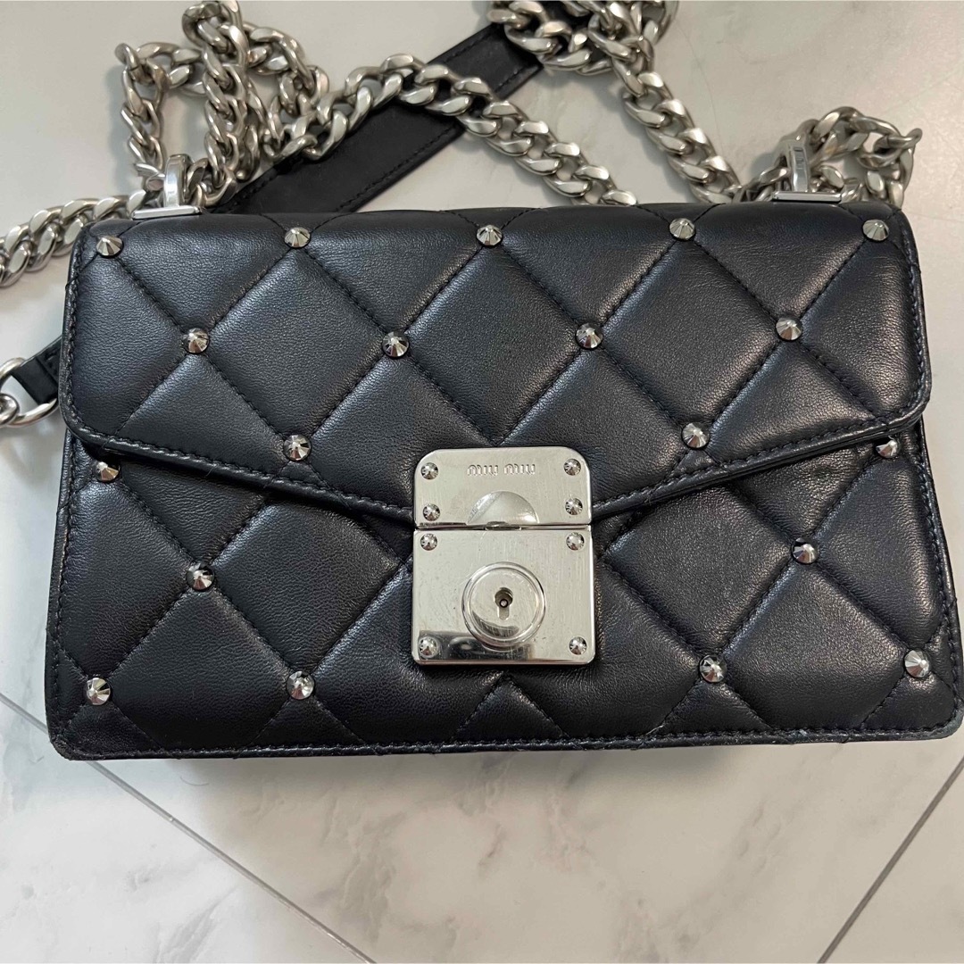 miumiu - MIU MIU ショルダーバッグ 黒 ブラック レザー チェーンの
