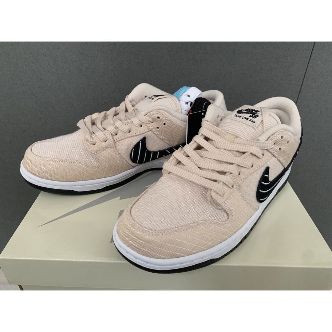 NIKE(ナイキ)のAlbino & Preto × Nike SB Dunk Low Pro QS メンズの靴/シューズ(スニーカー)の商品写真