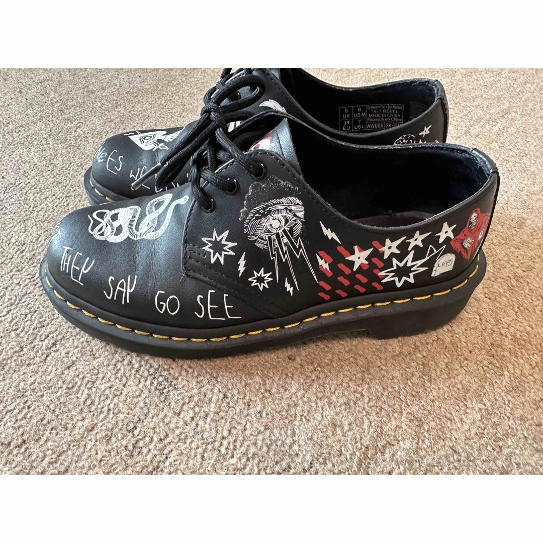 Dr.Martens(ドクターマーチン)のドクターマーチン1461 REBEL 3EYE レェバァル レザーシューズ　5 レディースの靴/シューズ(ローファー/革靴)の商品写真