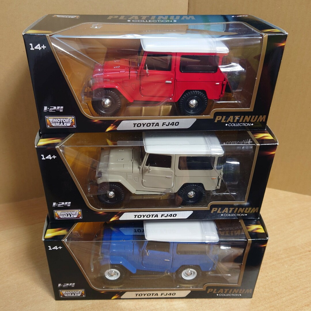 1/24 トヨタ FJ40 ランドクルーザー レッド Toyota FJ40