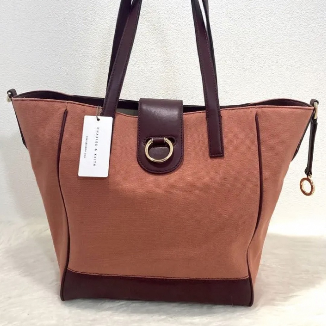 タグ付新品✨CHARLES & KEITH キャバス レザートートバッグ A4可 ...