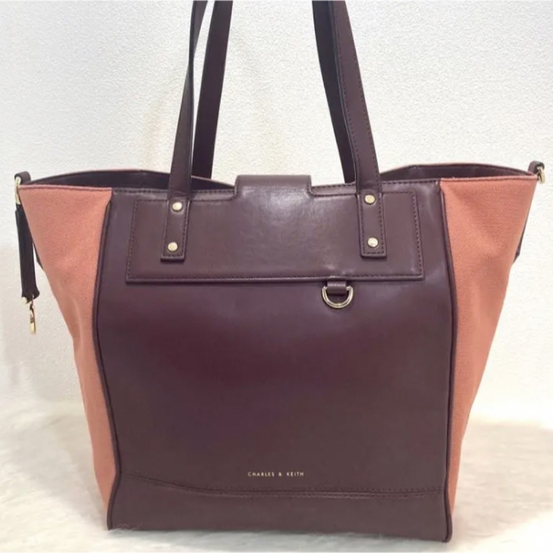 タグ付新品✨CHARLES & KEITH キャバス レザートートバッグ A4可