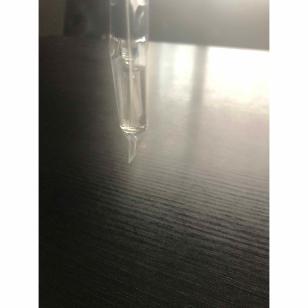 Gucci(グッチ)のグッチ フローラ ゴージャスガーデニア オードパルファム 2ml アトマイザー コスメ/美容の香水(香水(女性用))の商品写真