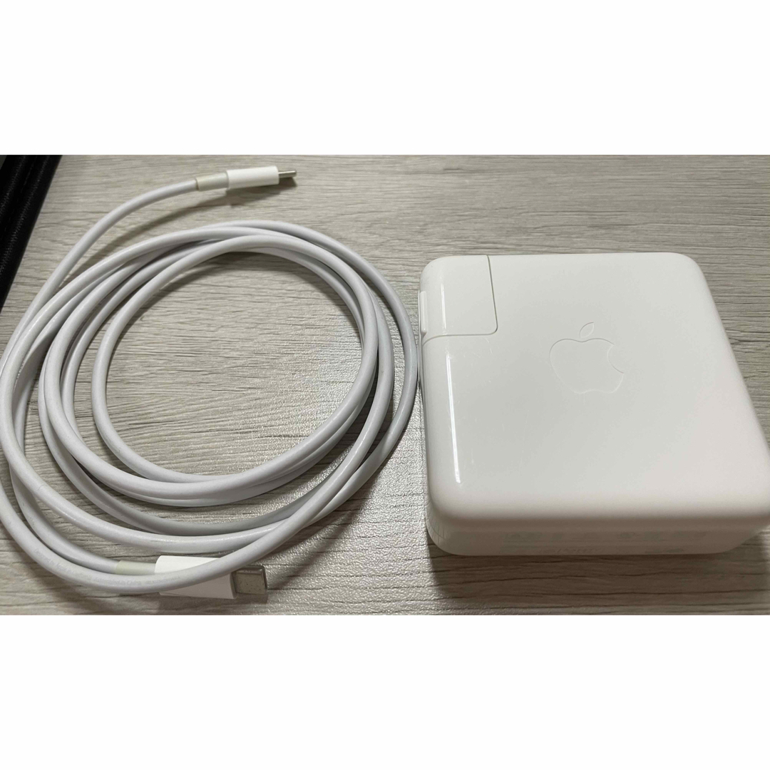 Mac (Apple)(マック)の(超美品)MacBook Pro 2020 16GB 1TB 13インチ スマホ/家電/カメラのPC/タブレット(ノートPC)の商品写真