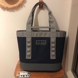 YETI イエティ 最新型 カミノ キャリーオール 35 未使用に近い-