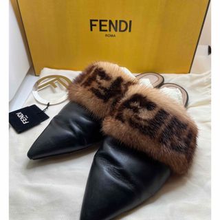 FENDI フェンディ ミンク ファー ズッカ柄 フラットシューズ-