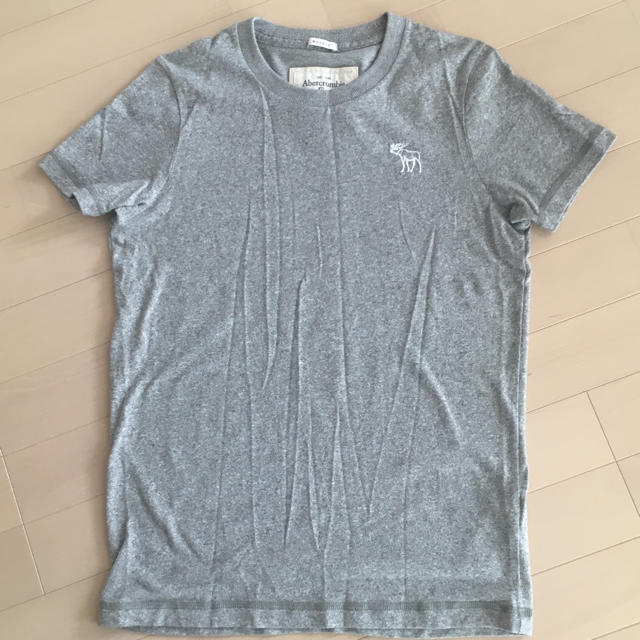 Abercrombie&Fitch(アバクロンビーアンドフィッチ)のアバクロＴシャツ レディースのトップス(Tシャツ(半袖/袖なし))の商品写真