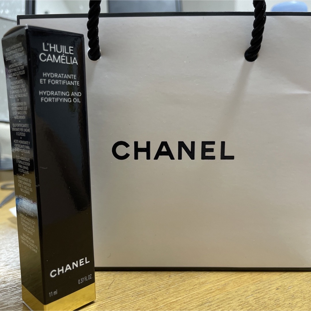 CHANEL(シャネル)のシャネル　ユイル　ア　オングル コスメ/美容のネイル(ネイルケア)の商品写真