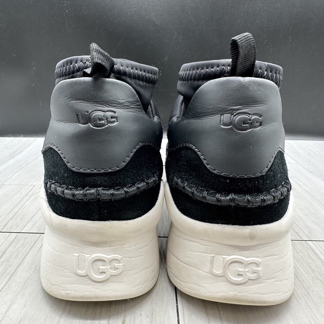【美品】UGG アグ 25 ニュートラスニーカー スリッポン 厚底 ロゴ