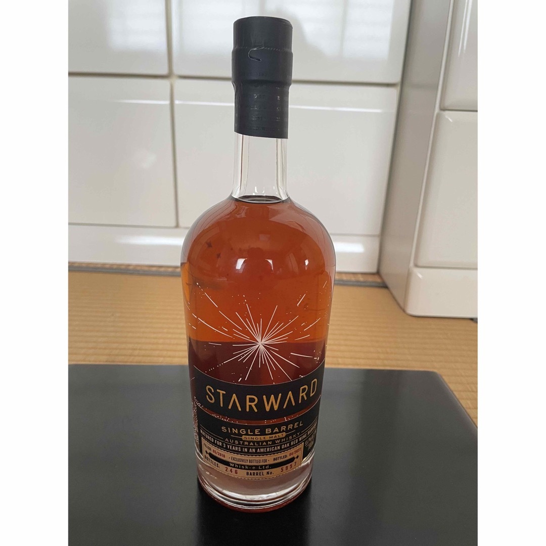 スターワード 3年 2018 1stフィルレッドワインカスク オーストラリア 食品/飲料/酒の酒(ウイスキー)の商品写真