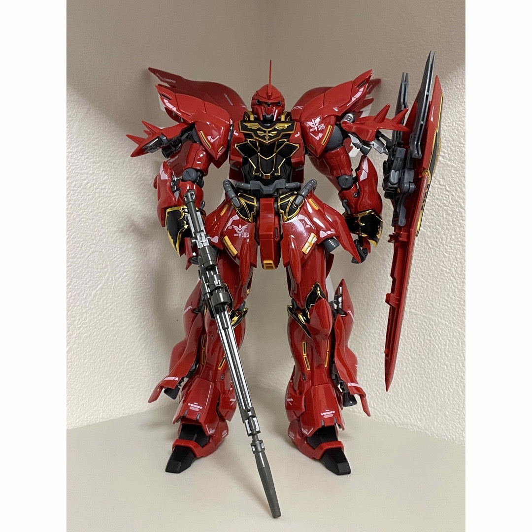 BANDAI(バンダイ)のRG 1/144 シナンジュ エンタメ/ホビーのおもちゃ/ぬいぐるみ(プラモデル)の商品写真