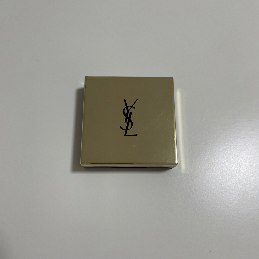 Yves Saint Laurent(イヴサンローラン)のYSL シークインクラッシュ4  コスメ/美容のベースメイク/化粧品(アイシャドウ)の商品写真