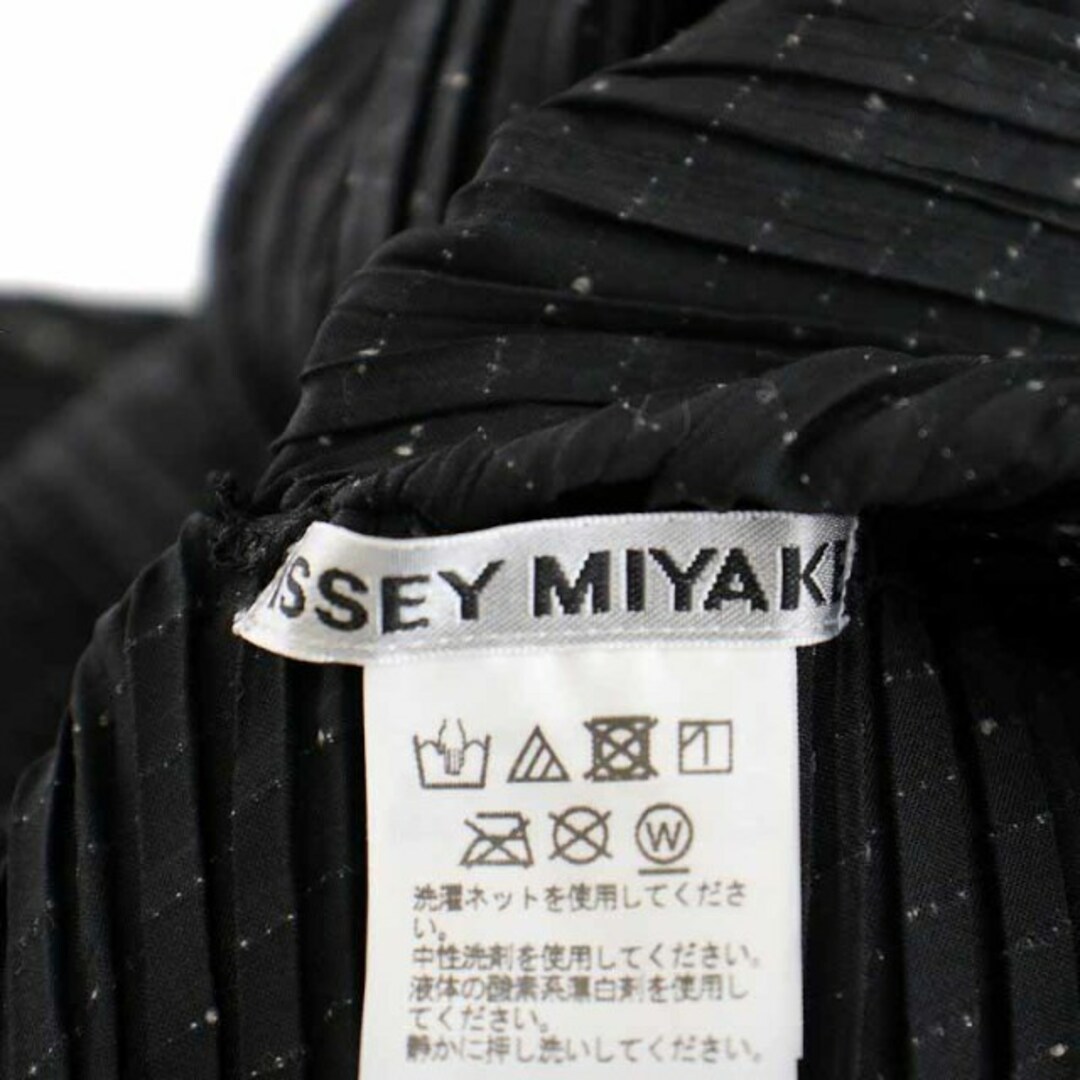 ISSEY MIYAKE - イッセイミヤケ カットソー Vネック 斜めプリーツ 変形
