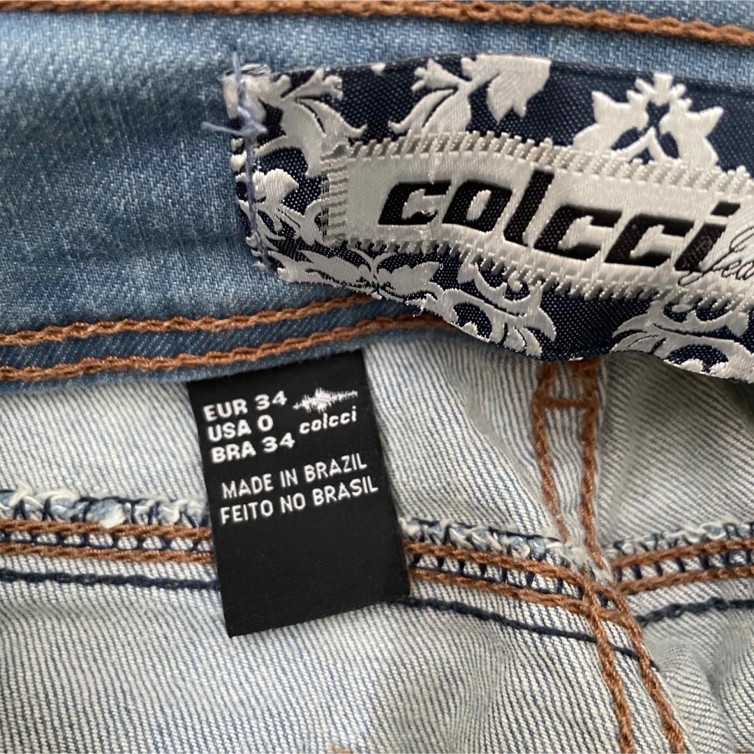 Colcci(コルチ)のcolcciコルチ☆デニム　フレアジーンズ　ブーツカット　ブラジル製 レディースのパンツ(デニム/ジーンズ)の商品写真