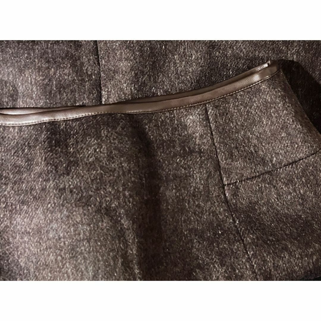 DouDou(ドゥドゥ)の今季トレンド 新品 DOUDOU ウエストレザーパイピングミニスカート ブラウン レディースのスカート(ミニスカート)の商品写真